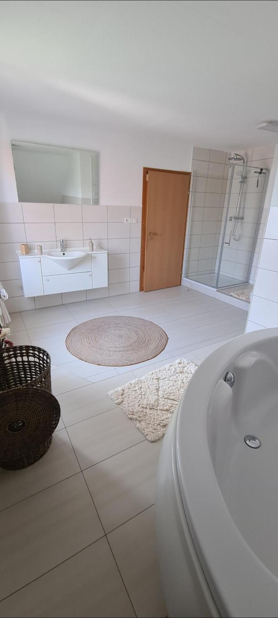 Apartment Stilvolle Free Parking, Space, Wlan Niestetal